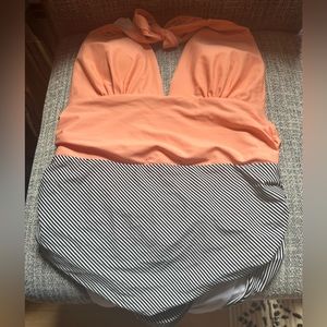 Cupshe halter one piece bathing suit